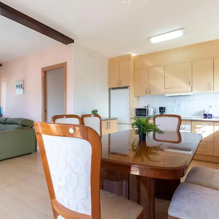 Regina By Interhome *